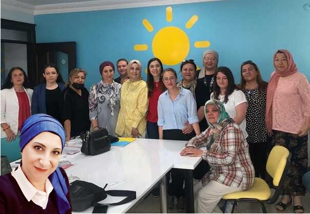 	Niğde'li hemşehrimizinde bulunduğu Konya İYİ Parti Kadın Kolları Başkanları sahaya indiler..